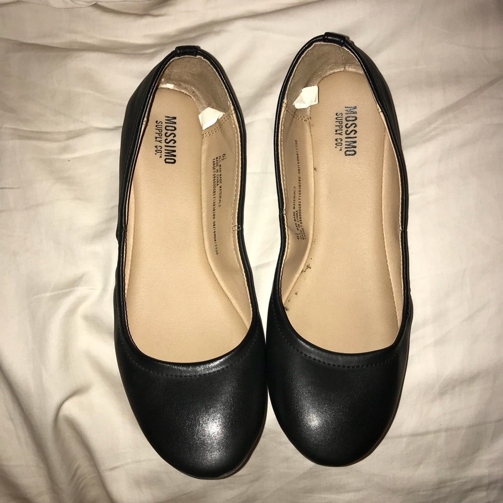 Womens 6.5 Black Flat